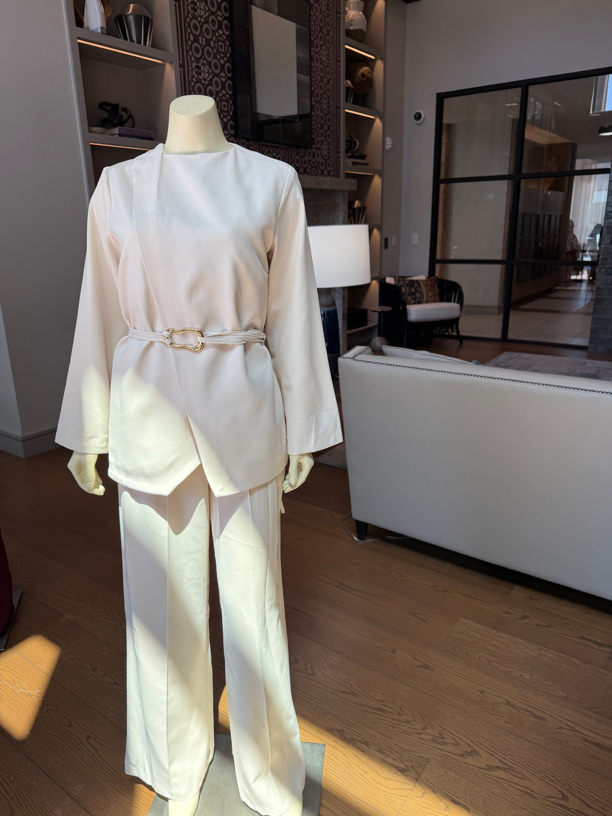 Belted Modest Two-Piece Set – Burgundy & Beige