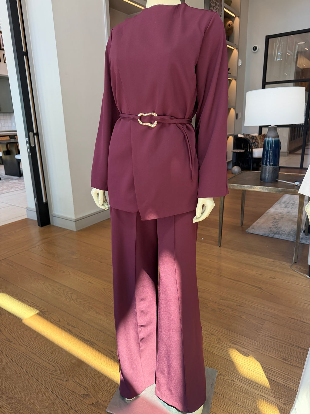 Belted Modest Two-Piece Set – Burgundy & Beige