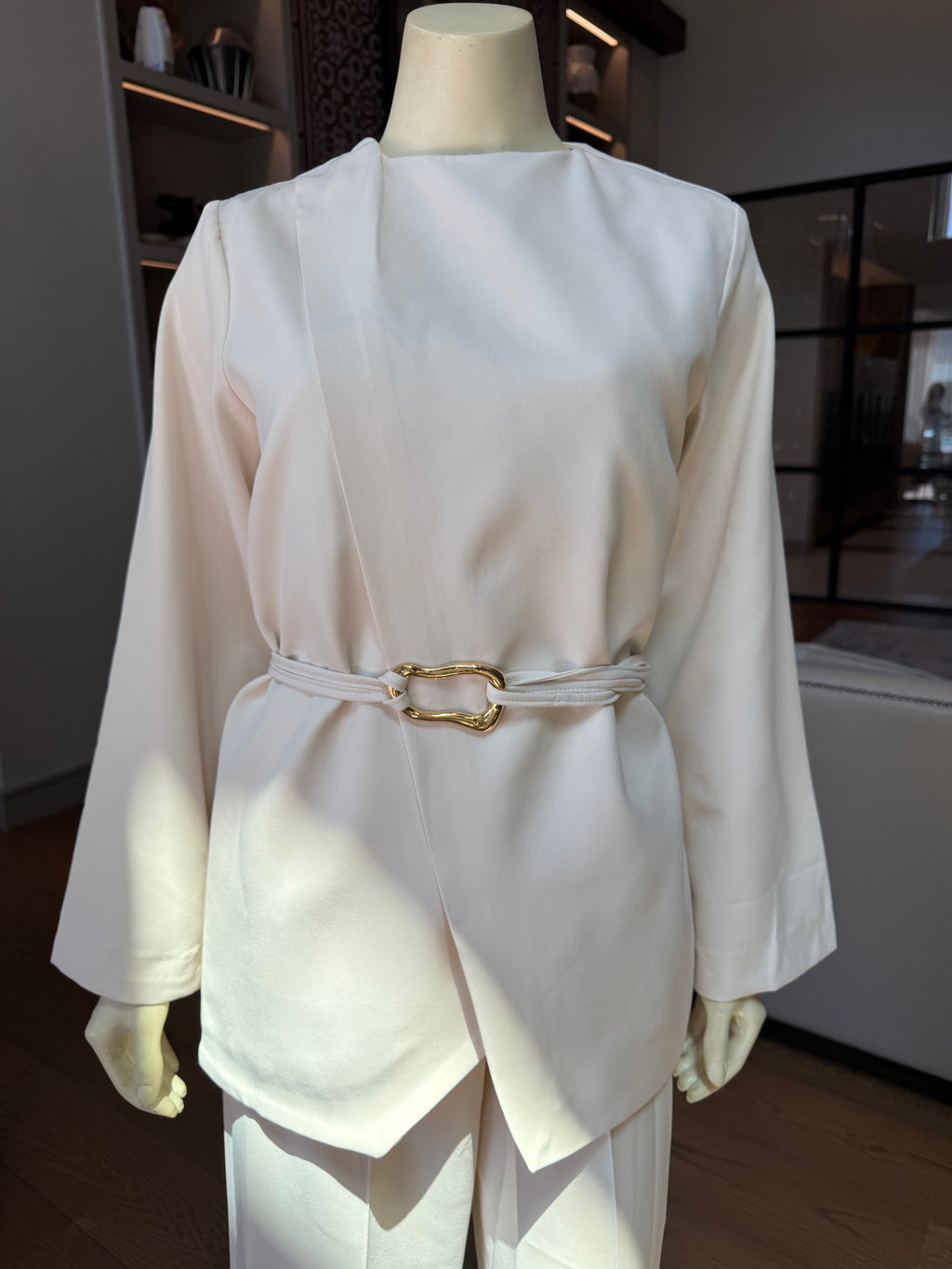 Belted Modest Two-Piece Set – Burgundy & Beige