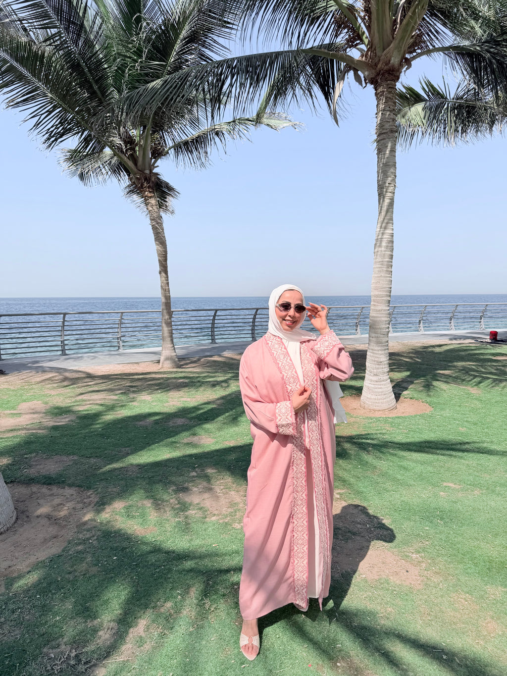 Embroidered Open Abaya –  Green & Pink