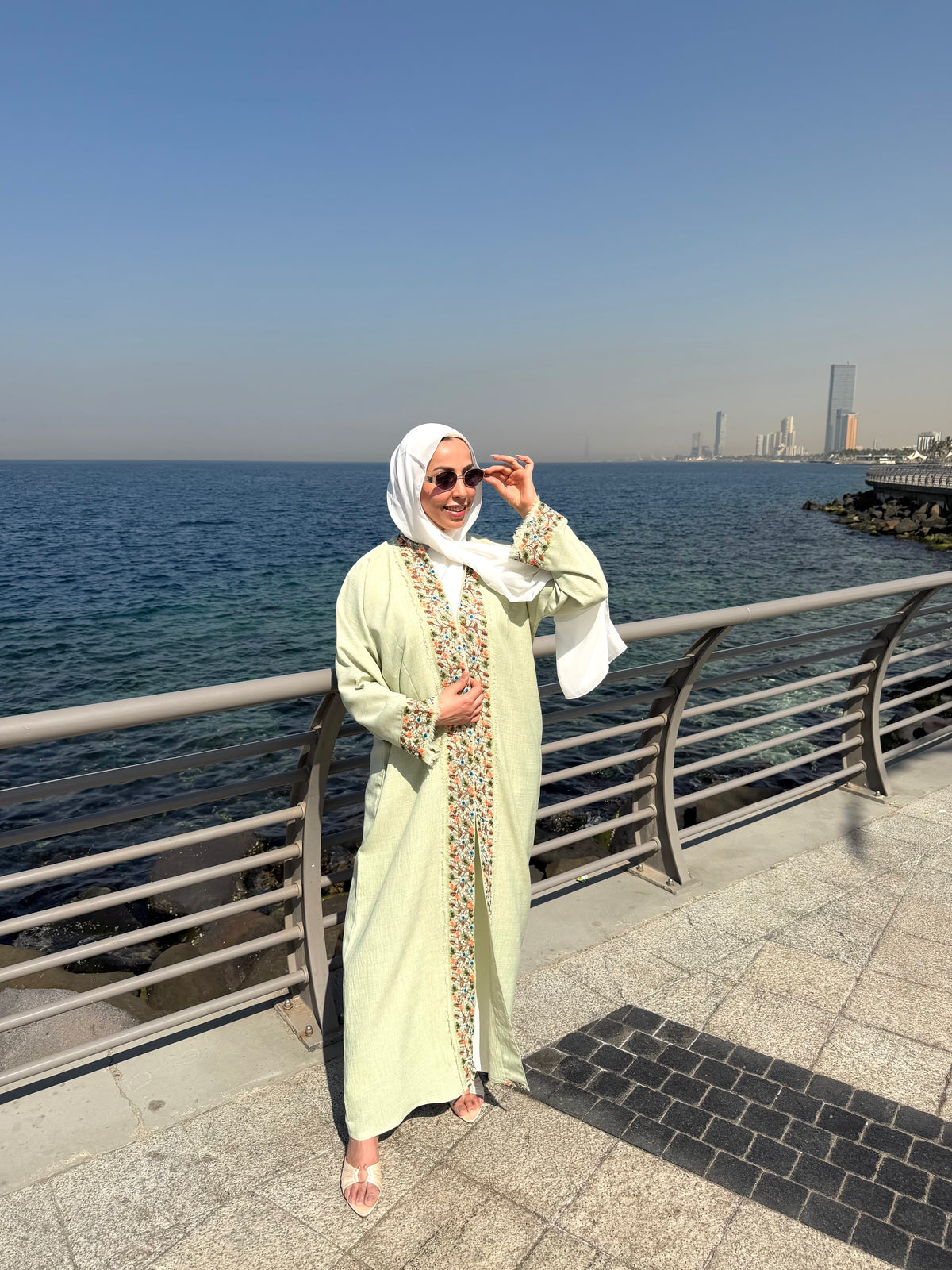 Embroidered Open Abaya –  Green & Pink