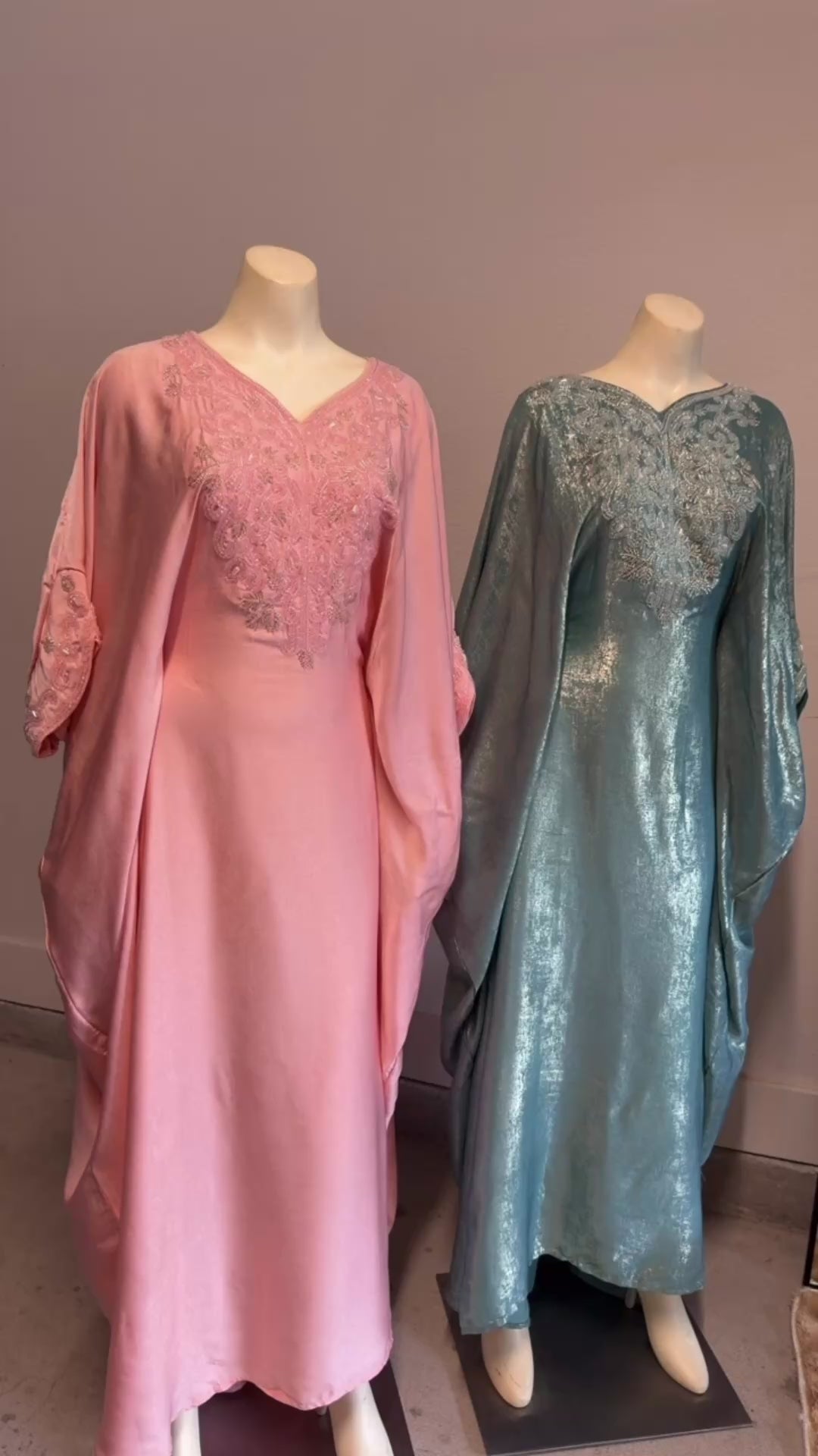 Luxury Embroidered Jalabiya – Sage & Blush Pink